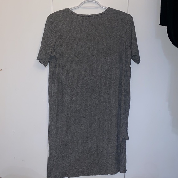 Zara Grey T-shirt - Picture 2 of 3
